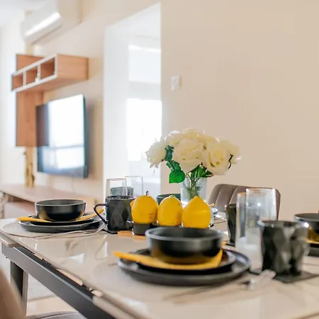 Telmar Port View - 10 Minutes Walk From Finikoudes Διαμέρισμα Λάρνακα