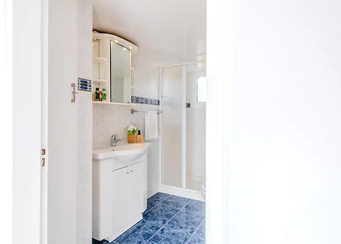 Telmar Port View - 10 Minutes Walk From Finikoudes Διαμέρισμα *