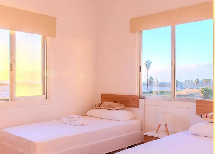 Telmar Port View - 10 Minutes Walk From Finikoudes * Λάρνακα