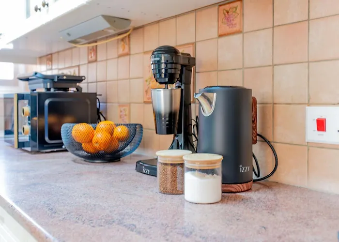 Telmar Port View - 10 Minutes Walk From Finikoudes Λάρνακα