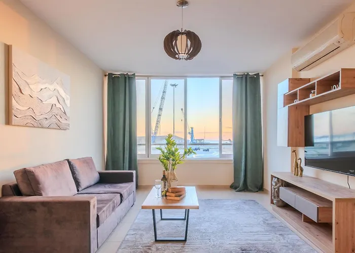 Telmar Port Sea View - 10 Minutes Walk From Finikoudes *