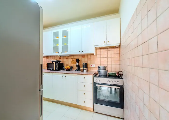 Telmar Port Sea View - 10 Minutes Walk From Finikoudes * Lárnaca