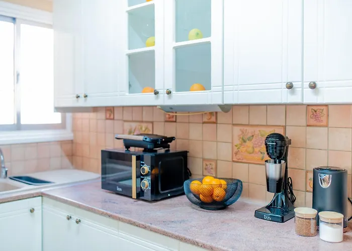 Telmar Port Sea View - 10 Minutes Walk From Finikoudes * Lárnaca