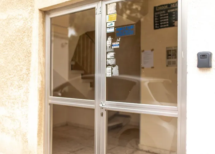 Telmar Port Sea View - 10 Minutes Walk From Finikoudes Apartamento *