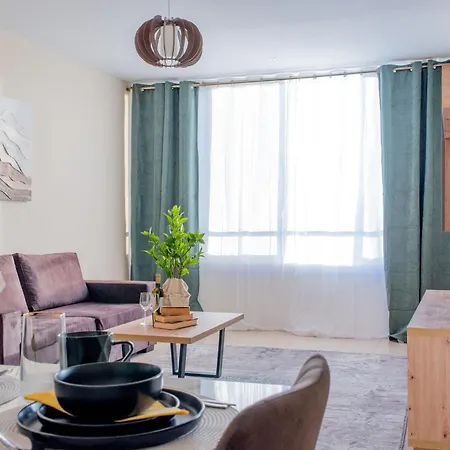 Апартаменты Telmar Port View - 10 Minutes Walk From Finikoudes Ларнака