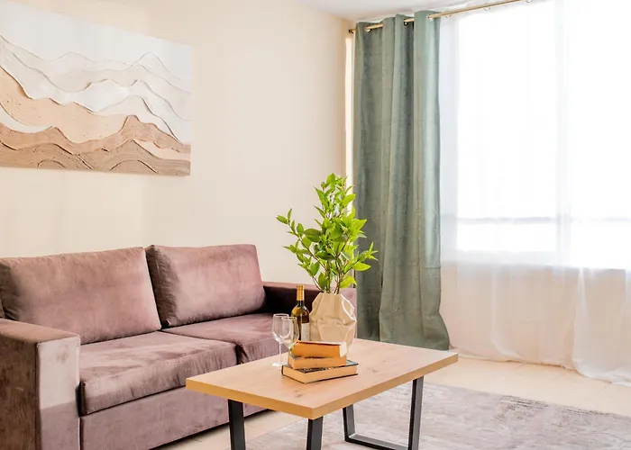 Telmar Port View - 10 Minutes Walk From Finikoudes Апартаменты