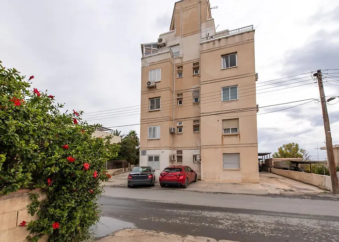 Telmar Port View - 10 Minutes Walk From Finikoudes Апартаменты